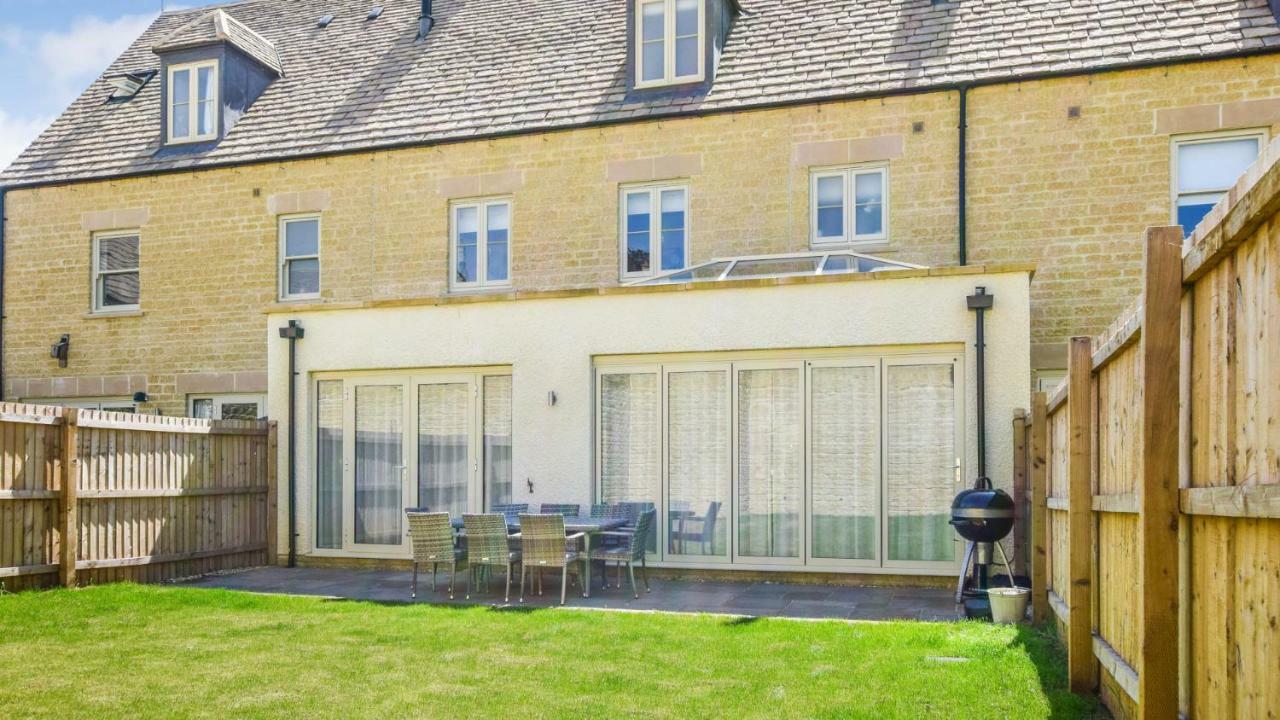 Hawthorn Villa Cheltenham Exterior photo